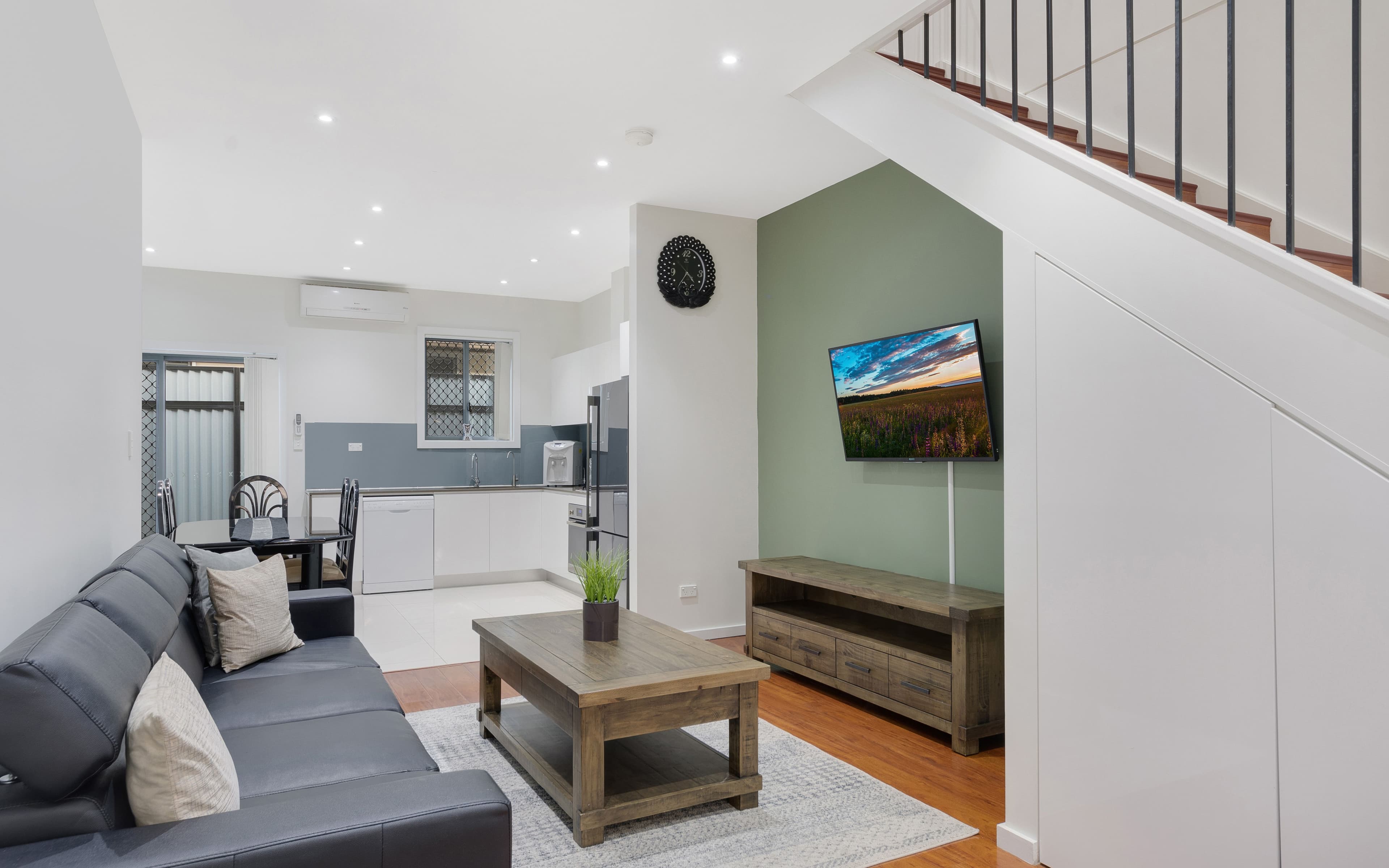 1 Harold Street, Macquarie Fields NSW 2564, Macquarie Fields - Thumbnail 3