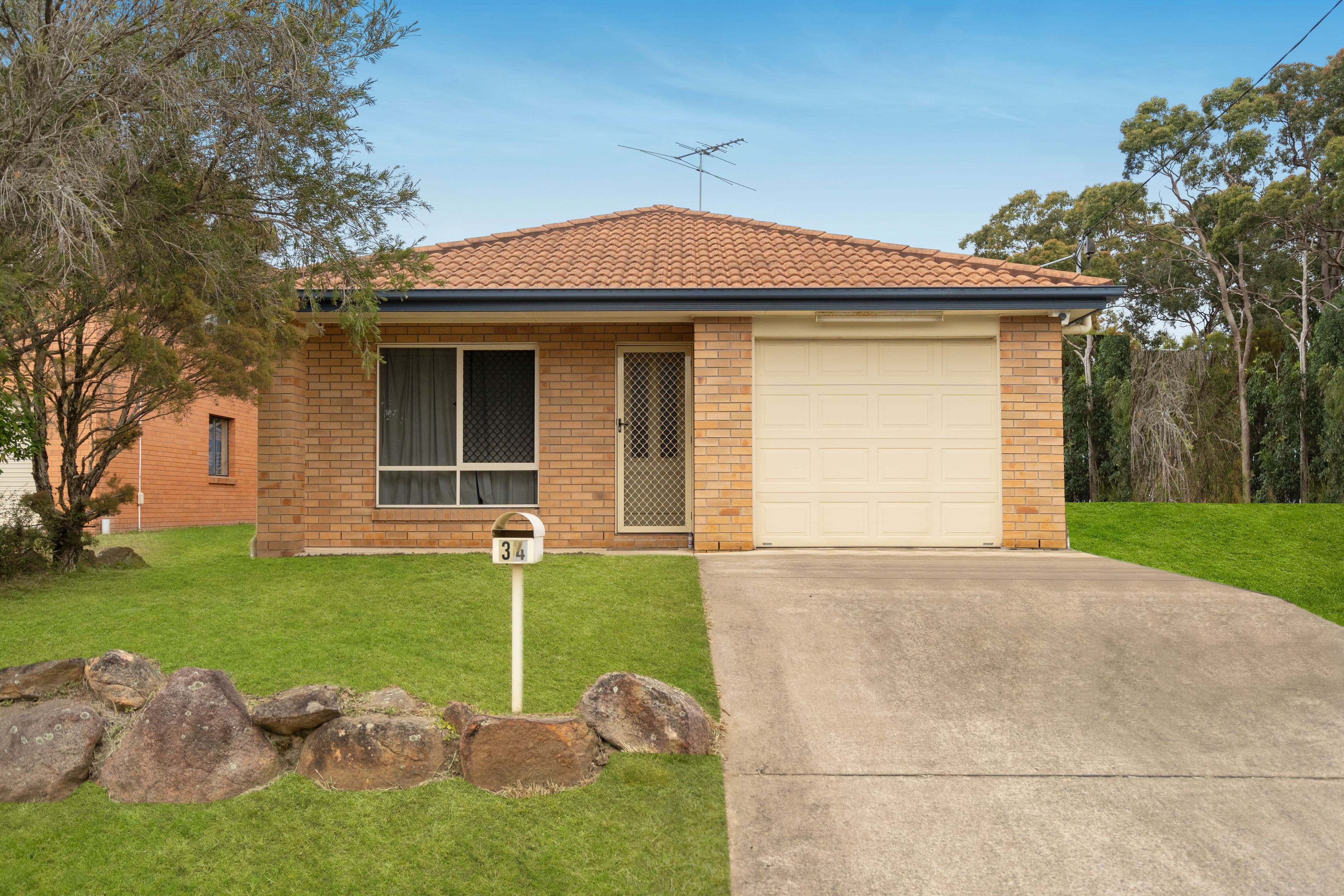34 Bolton Street, Eight Mile Plains QLD 4113, Eight Mile Plains - Image 1