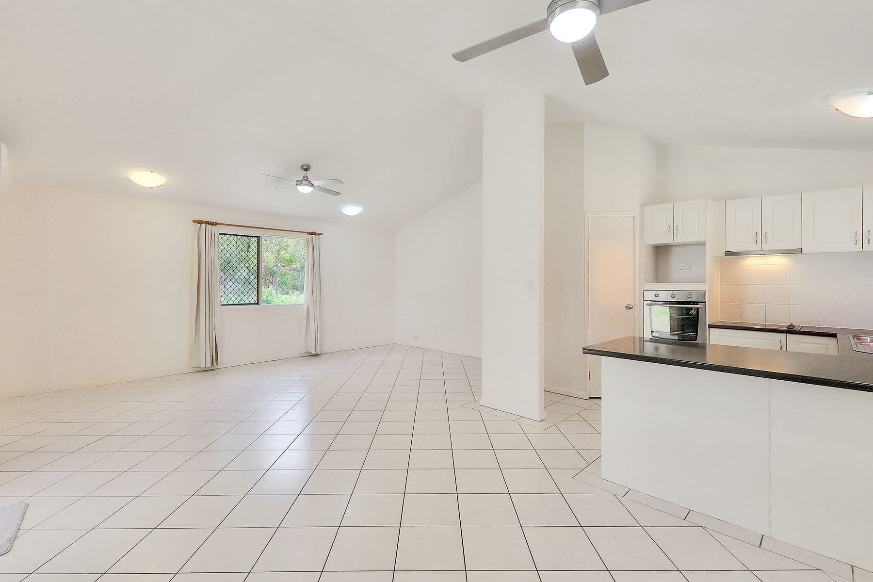34 Bolton Street, Eight Mile Plains QLD 4113, Eight Mile Plains - Thumbnail 4