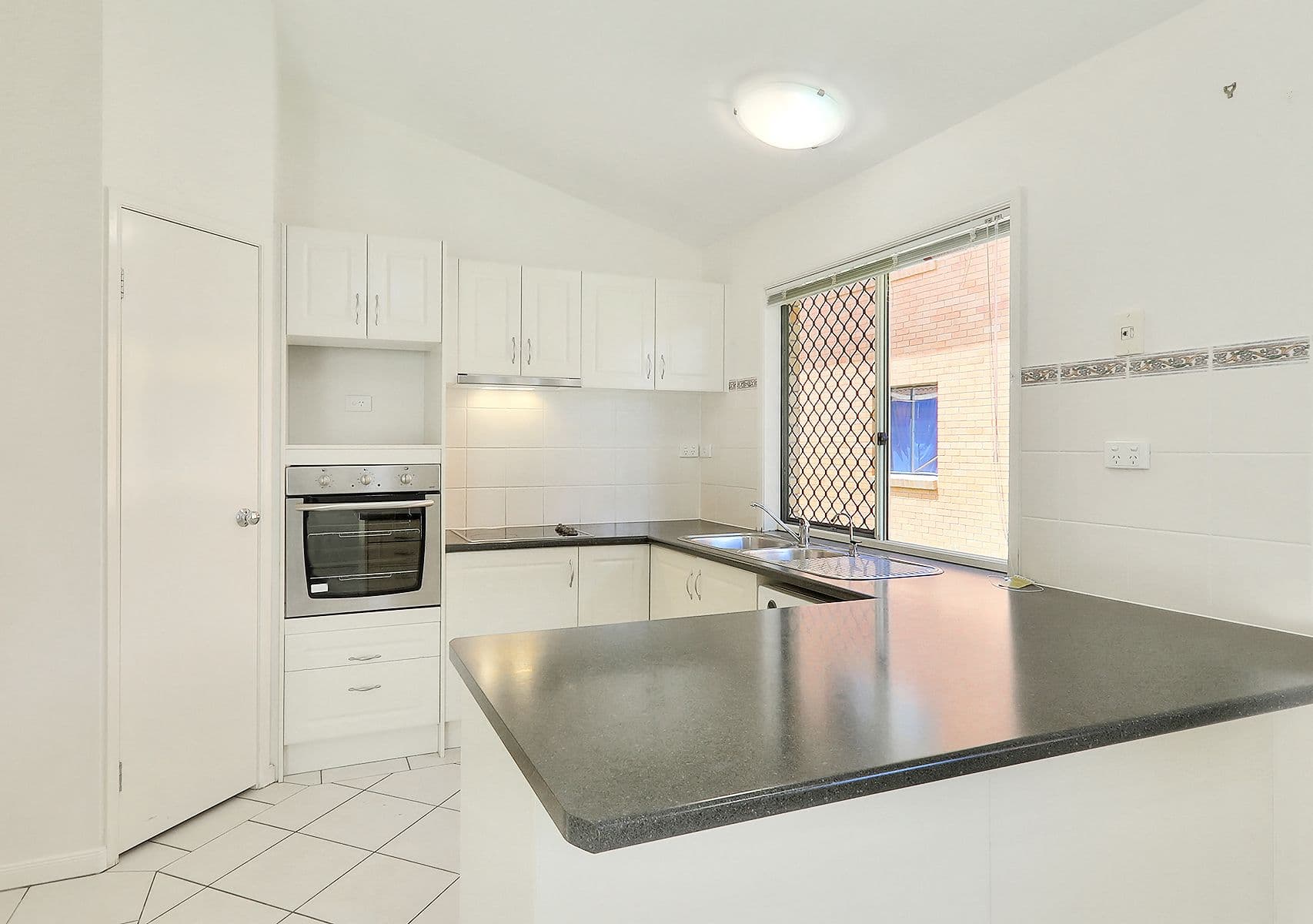 34 Bolton Street, Eight Mile Plains QLD 4113, Eight Mile Plains - Thumbnail 5