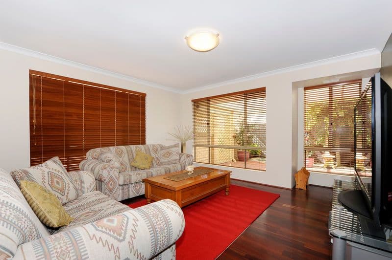 7 Fairway Place, COOLOONGUP WA 6168, Cooloongup - Thumbnail 2