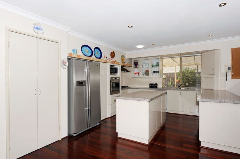 7 Fairway Place, COOLOONGUP WA 6168, Cooloongup - Thumbnail 5