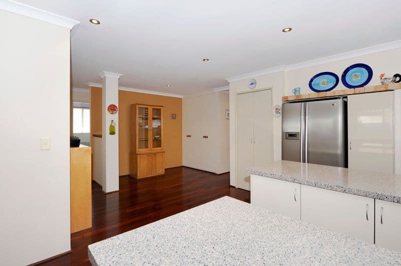7 Fairway Place, COOLOONGUP WA 6168, Cooloongup - Thumbnail 7