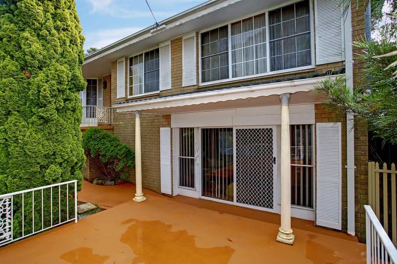 5 Nambur Street, Runaway Bay, QLD, 4216, Runaway Bay - Thumbnail 2
