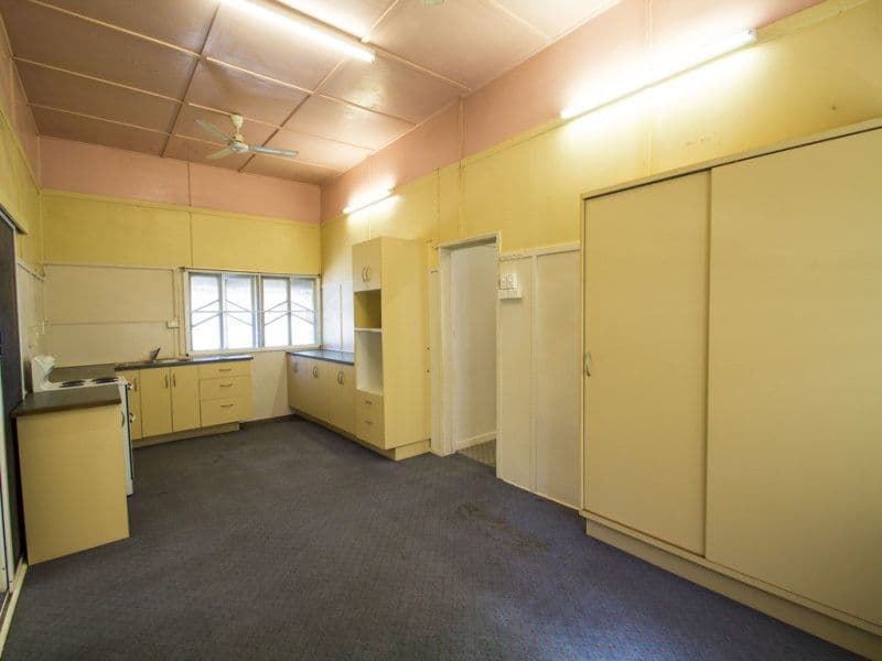 12 Sixth Avenue, South Townsville QLD 4810, South Townsville - Thumbnail 6