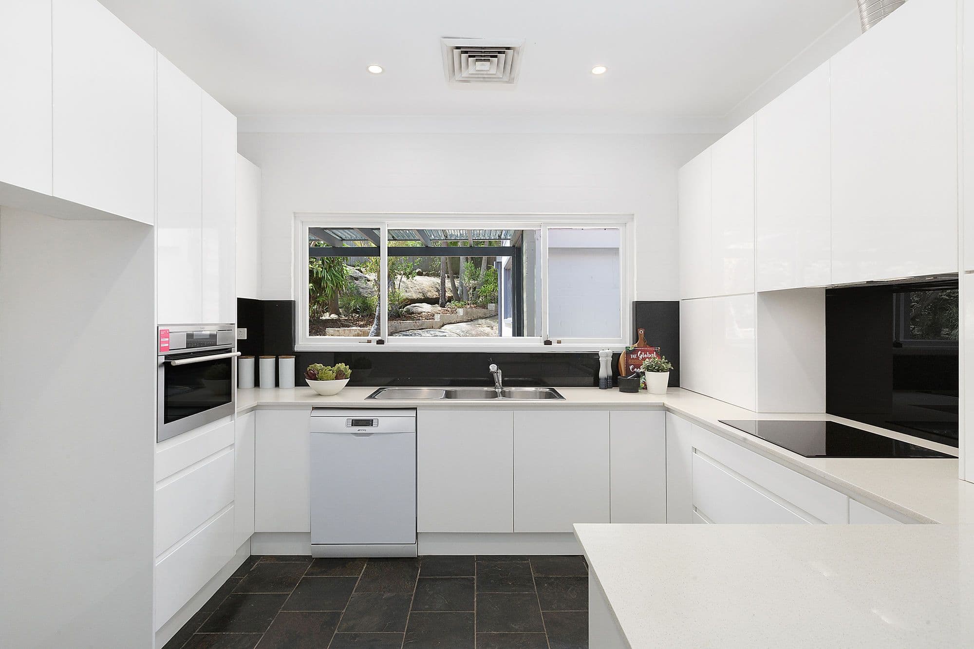 24 Farrer Place, Frenchs Forest NSW 2086, Frenchs Forest - Thumbnail 4
