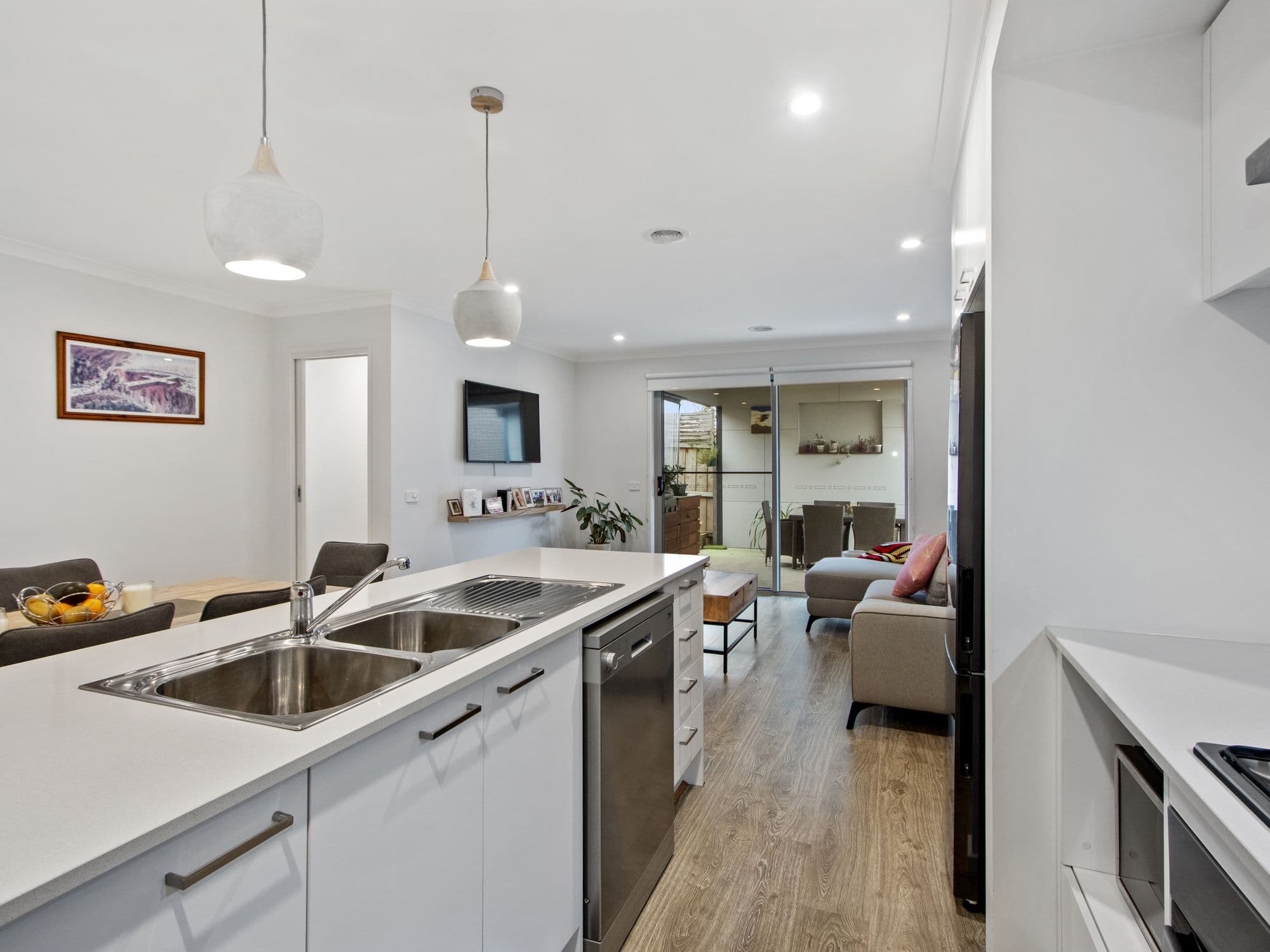69 Waterman Drive, Clyde VIC 3978, Clyde - Thumbnail 4