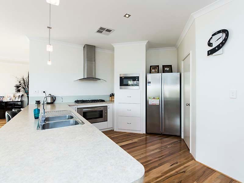 6 Explorers Crescent, BALDIVIS WA 6171, Baldivis - Thumbnail 3