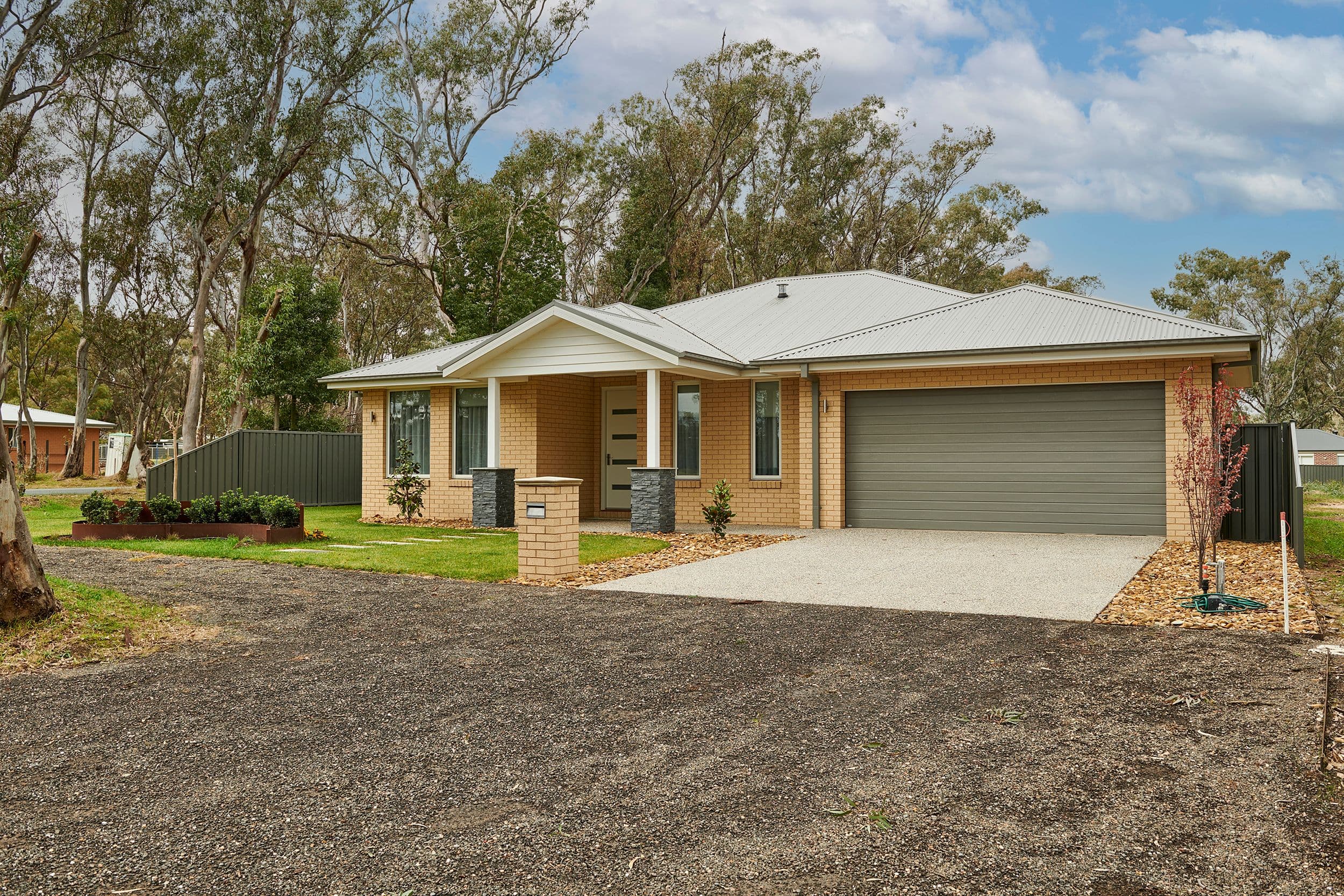 9 Patterson Street, Heathcote VIC 3523, Heathcote - Thumbnail 2