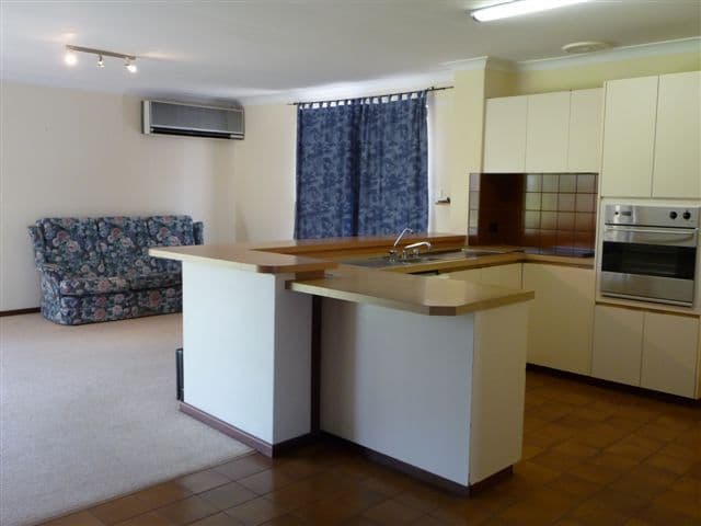 12 Zuytdorp Court, MAHOMETS FLATS WA 6530, Mahomets Flats - Thumbnail 2