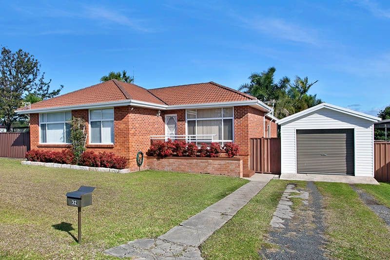 32 Leawarra Avenue, Warilla - Image 1