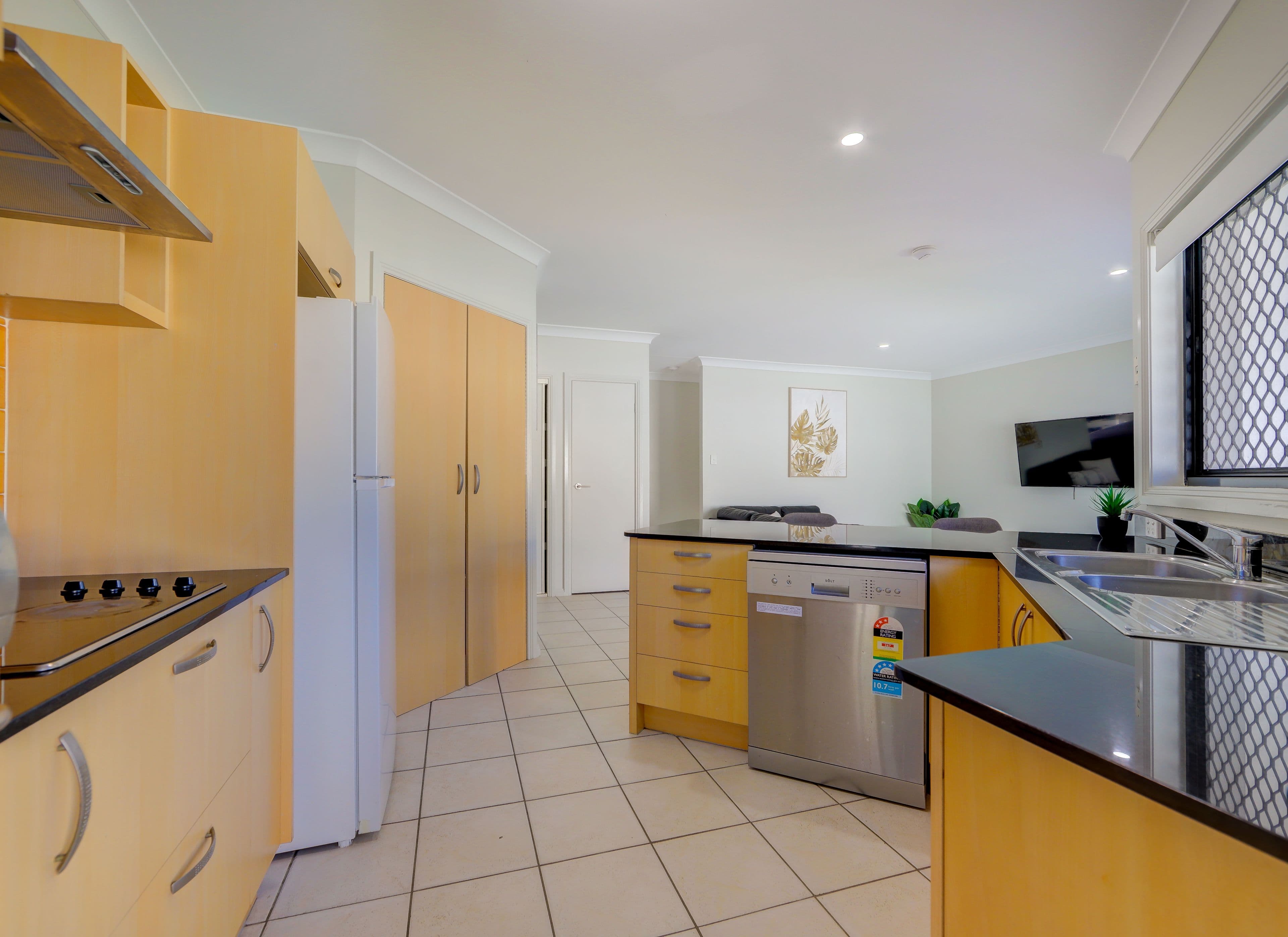 11 Peach Drive, Robina QLD 4226, Robina - Thumbnail 7
