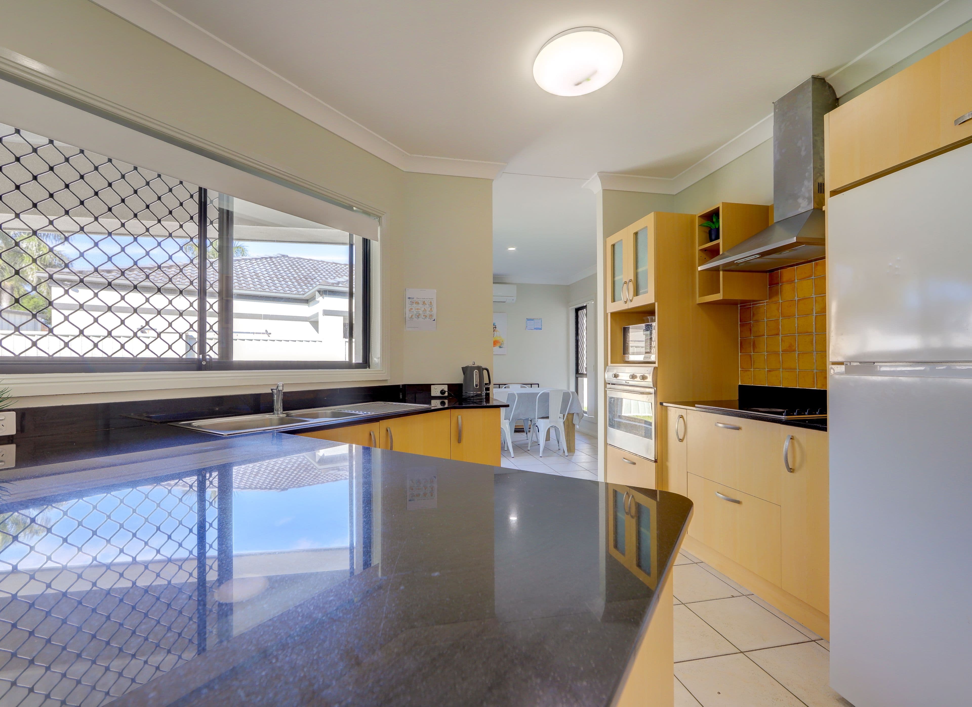 11 Peach Drive, Robina QLD 4226, Robina - Thumbnail 8