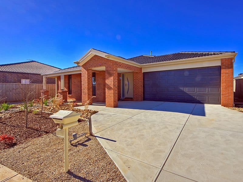 44 Larson Avenue, TARNEIT VIC 3029, Tarneit - Thumbnail 2