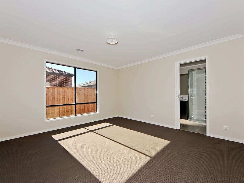 44 Larson Avenue, TARNEIT VIC 3029, Tarneit - Thumbnail 7