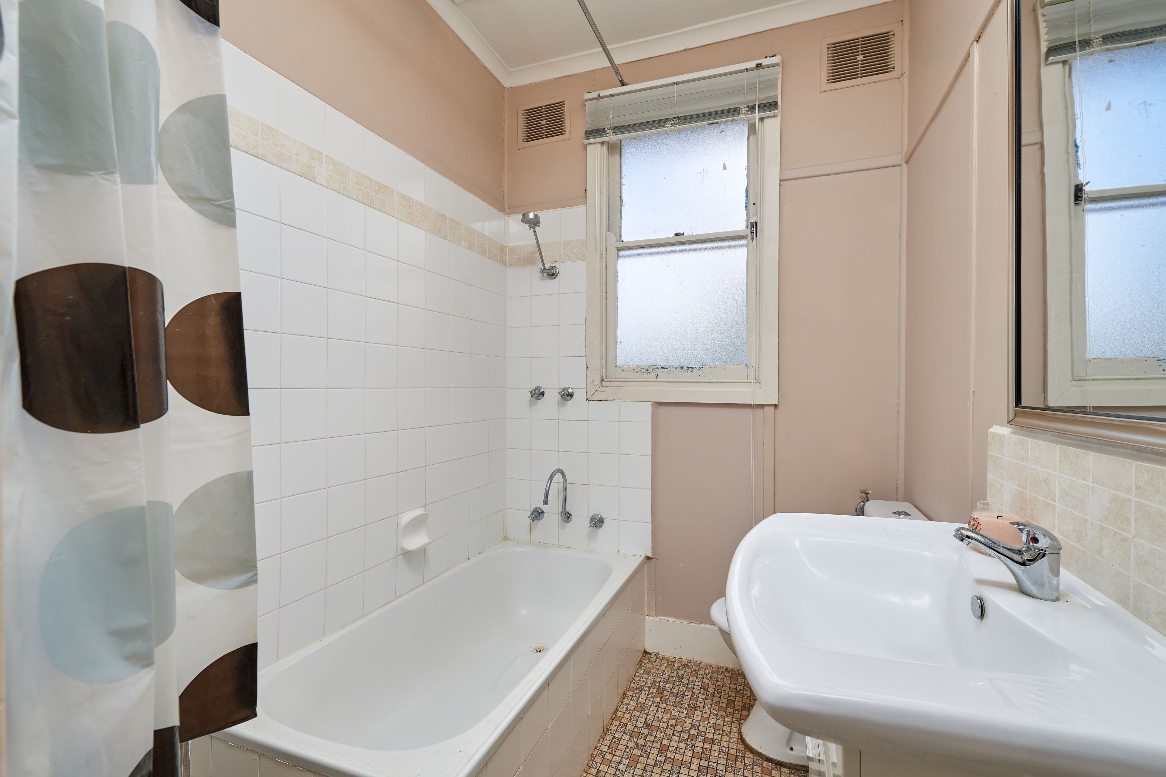 13 Lillian Street, Junee NSW 2663, Junee - Thumbnail 6