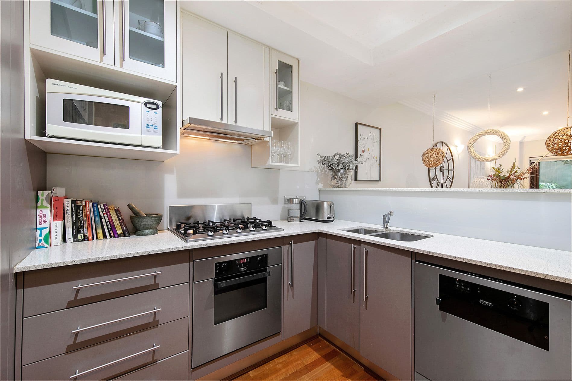 691-695 Warringah Road, Forestville NSW 2087, Forestville - Thumbnail 2