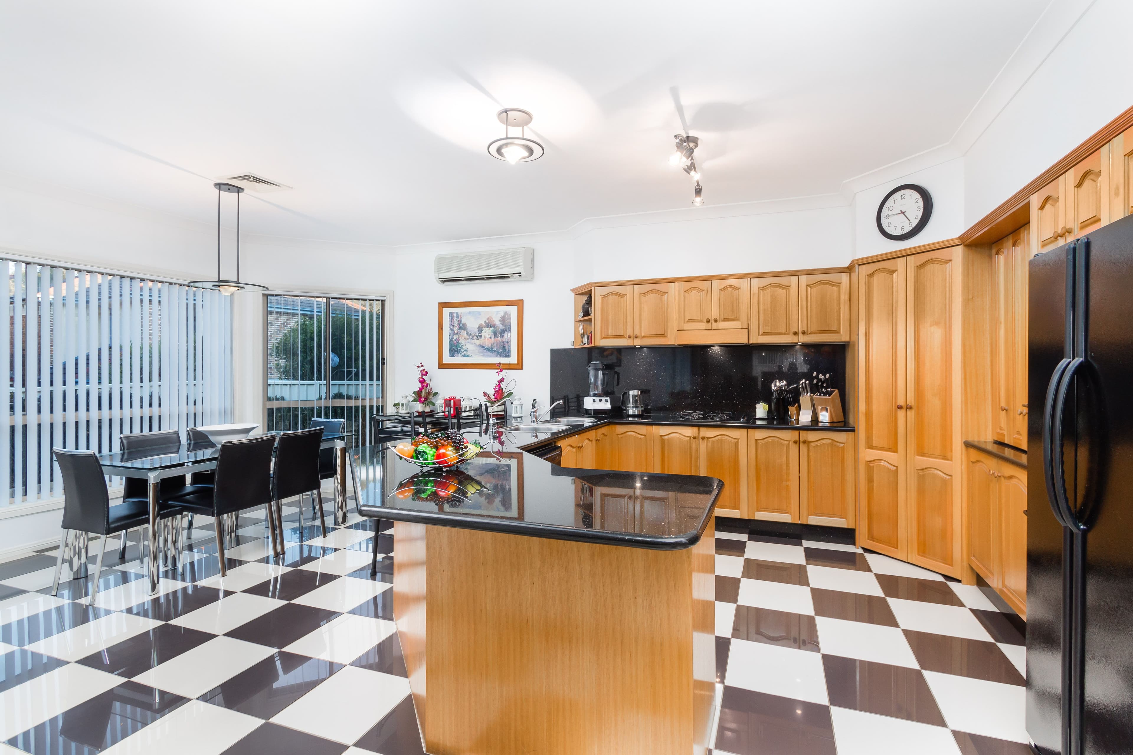 7 Dungara Crescent, Stanhope Gardens - Thumbnail 3