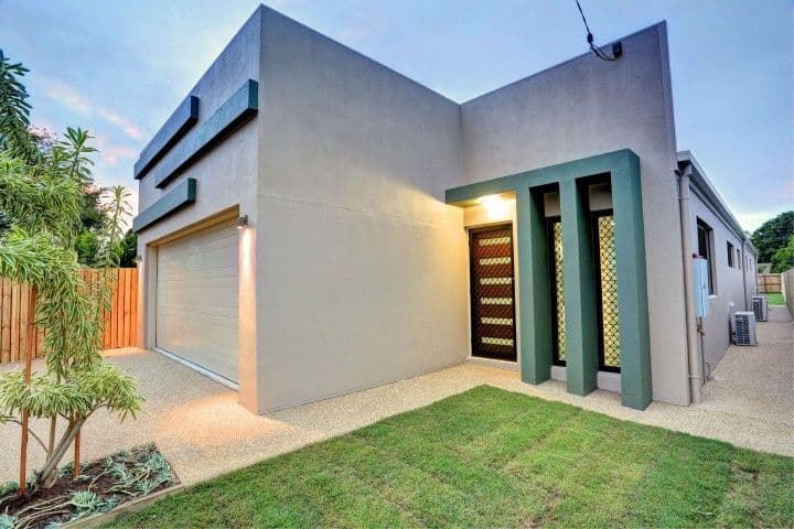 24A Avoca Street, BUNDABERG WEST QLD 4670, Bundaberg West - Thumbnail 4
