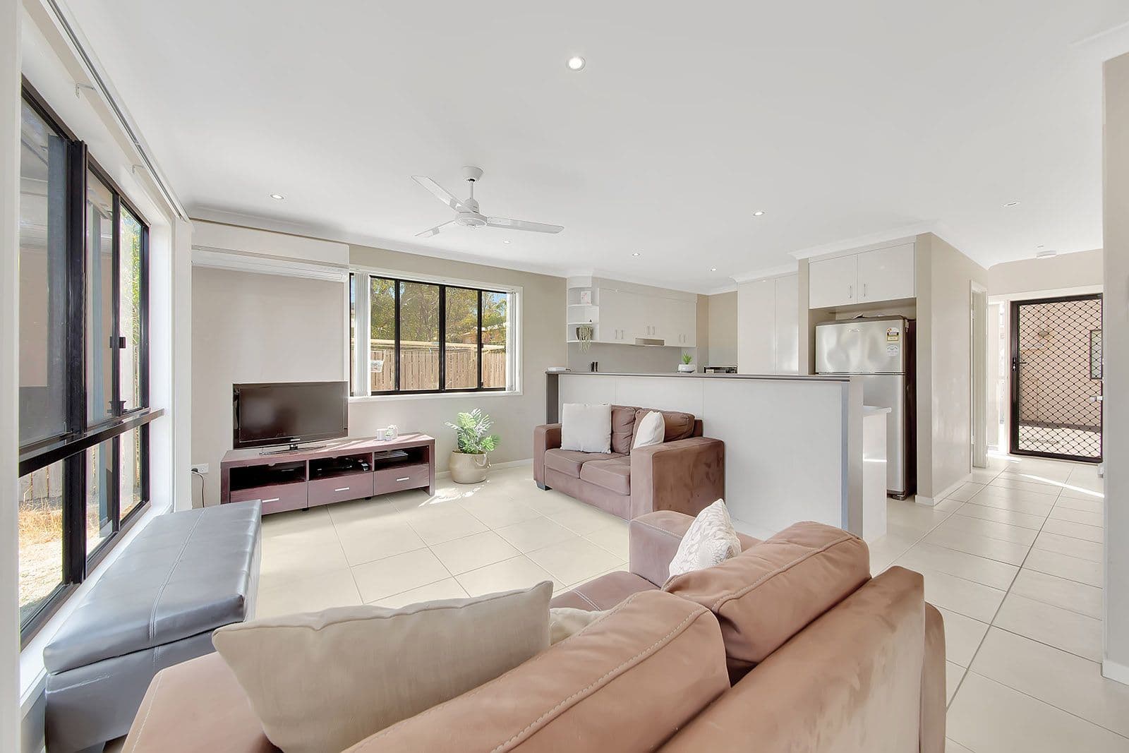 25 Roberts Street, South Gladstone QLD 4680, South Gladstone - Thumbnail 4