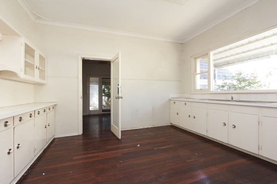 4 Kanowna Avenue, ASCOT WA 6104, Ascot - Thumbnail 4