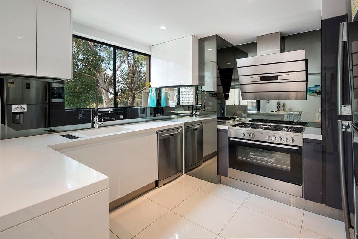 6-8 Bataan Close, Illawong NSW 2234, Illawong - Thumbnail 3