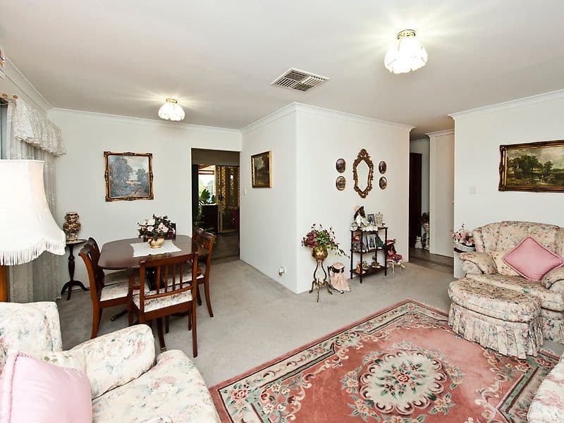 92 Woodbridge Drive, COOLOONGUP WA 6168, Cooloongup - Thumbnail 2