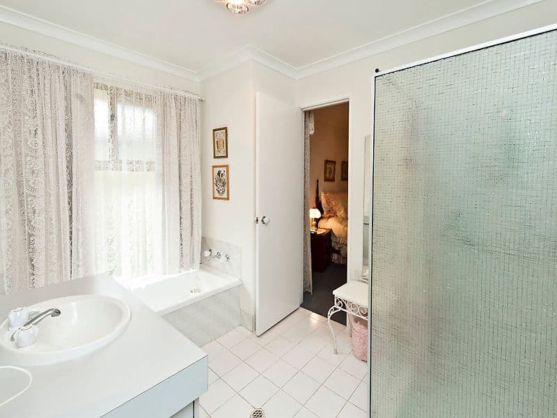 92 Woodbridge Drive, COOLOONGUP WA 6168, Cooloongup - Thumbnail 7