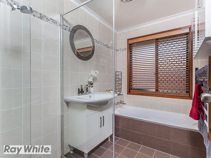 34 Eucumbene Drive, Petrie QLD 4502, Petrie - Thumbnail 5