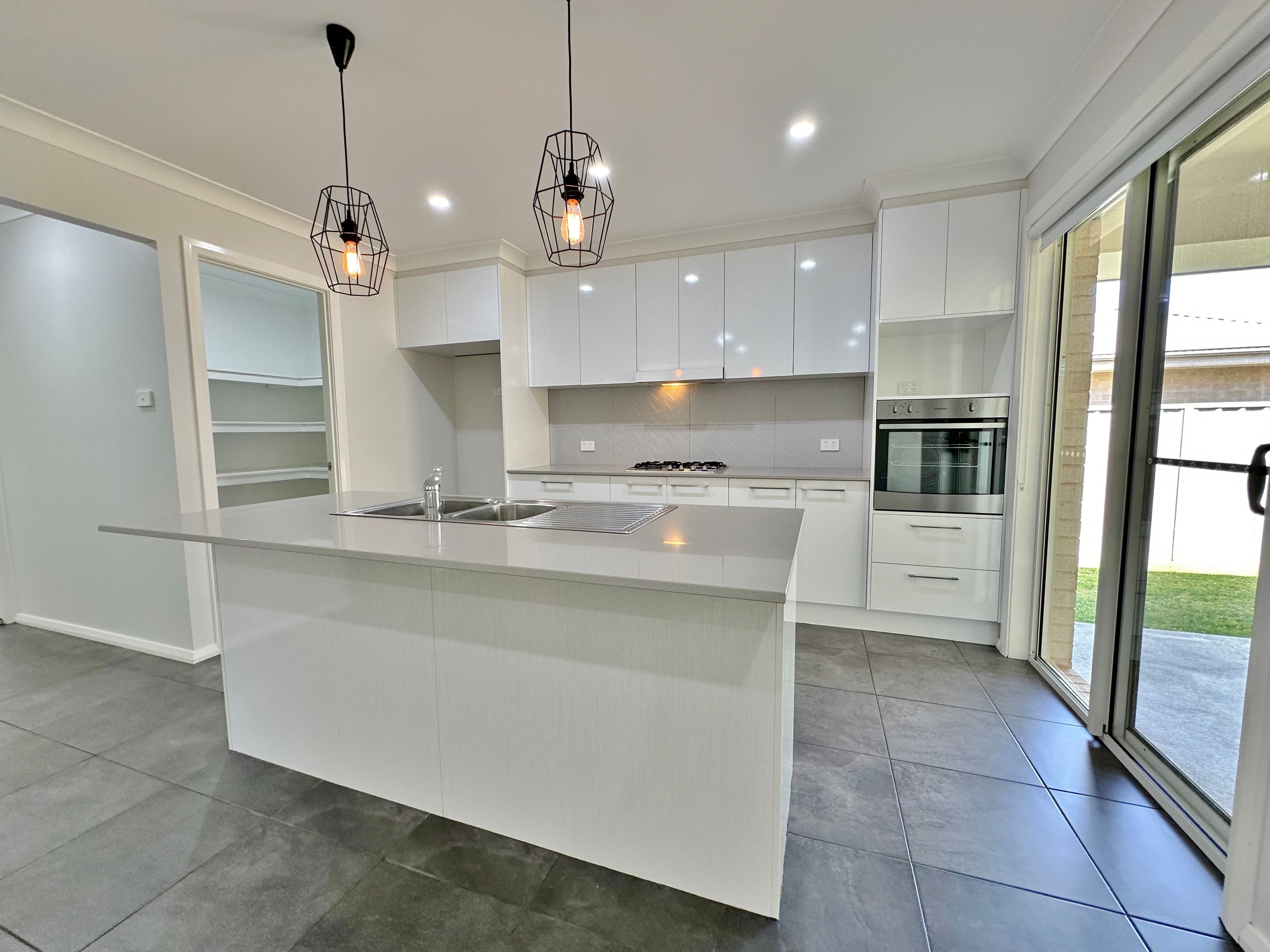 2 Francis Place, Young NSW 2594, Young - Thumbnail 3