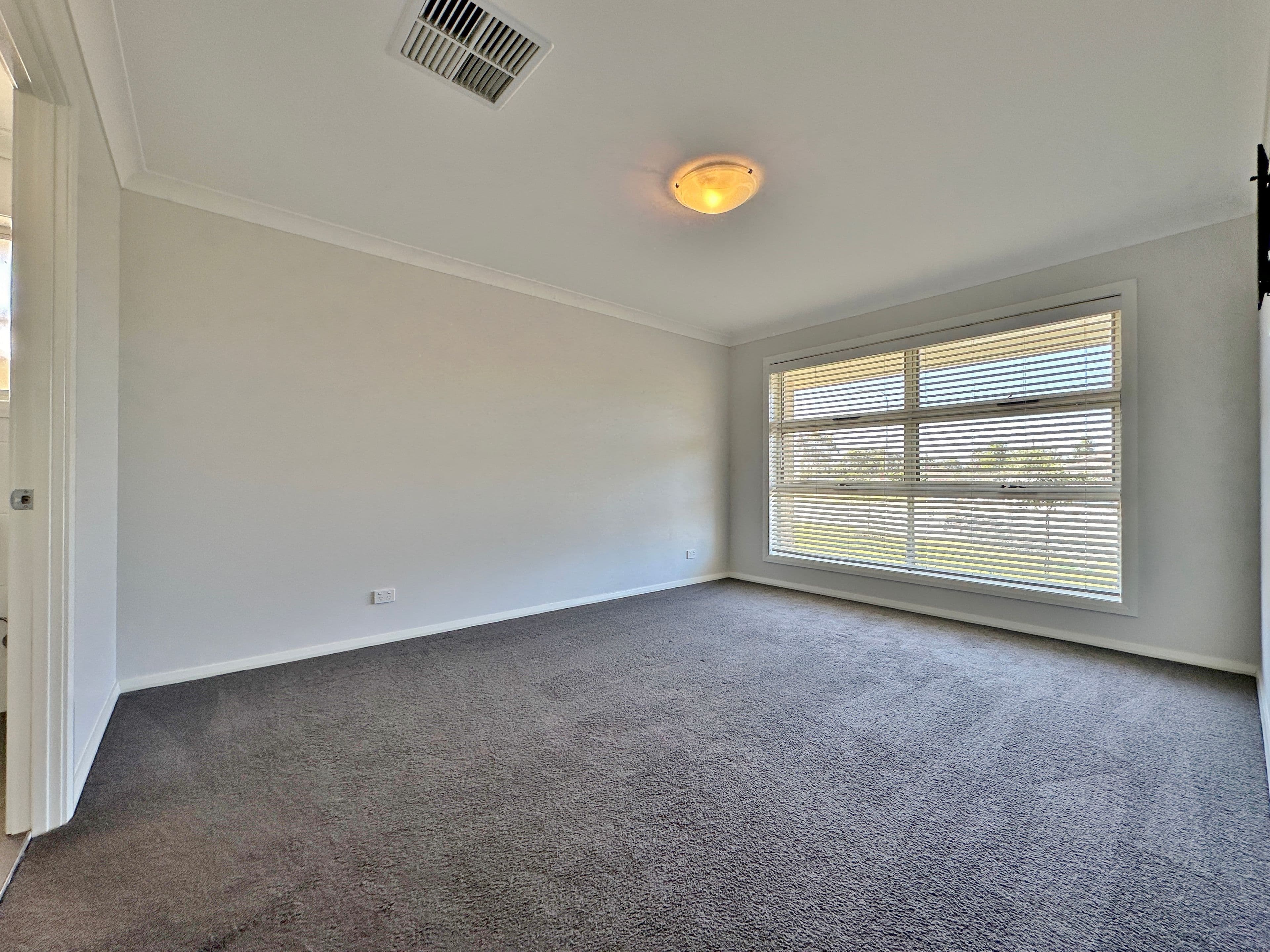 2 Francis Place, Young NSW 2594, Young - Thumbnail 6