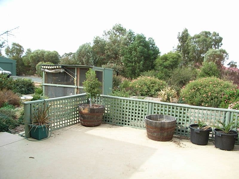 24 Brecon Court, ECHUCA VIC 3564, Echuca - Thumbnail 2