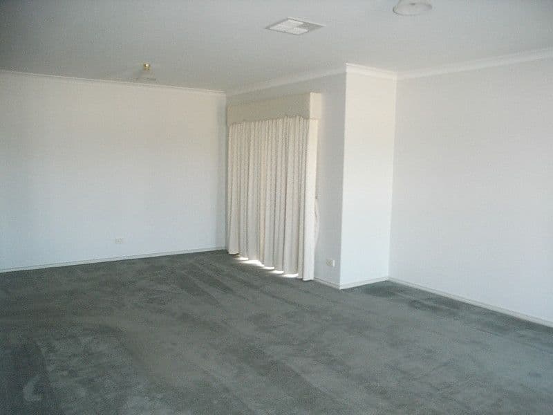 24 Brecon Court, ECHUCA VIC 3564, Echuca - Thumbnail 3