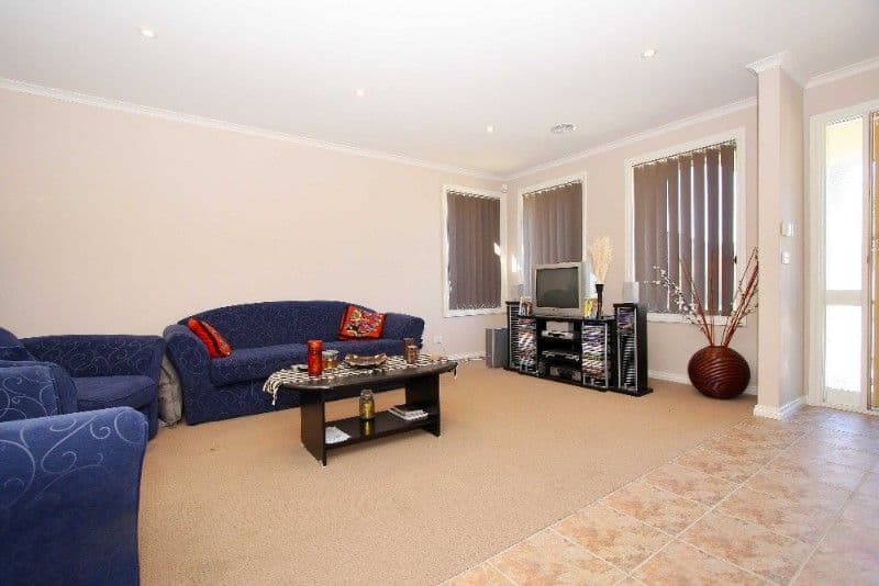 13 Marais Grove, SOUTH MORANG VIC 3752, South Morang - Thumbnail 4