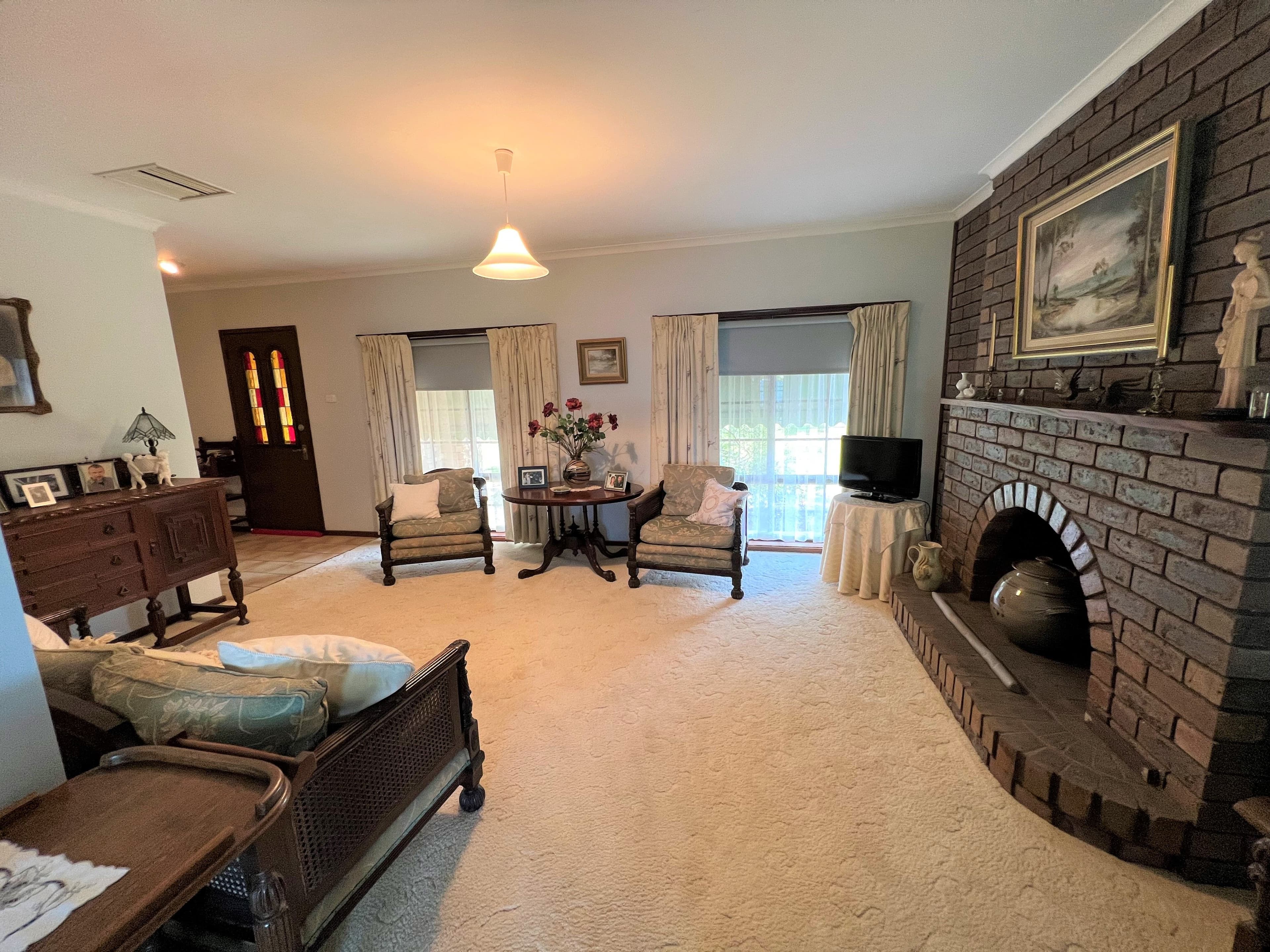 227 Victoria Street, Deniliquin NSW 2710, Deniliquin - Thumbnail 2