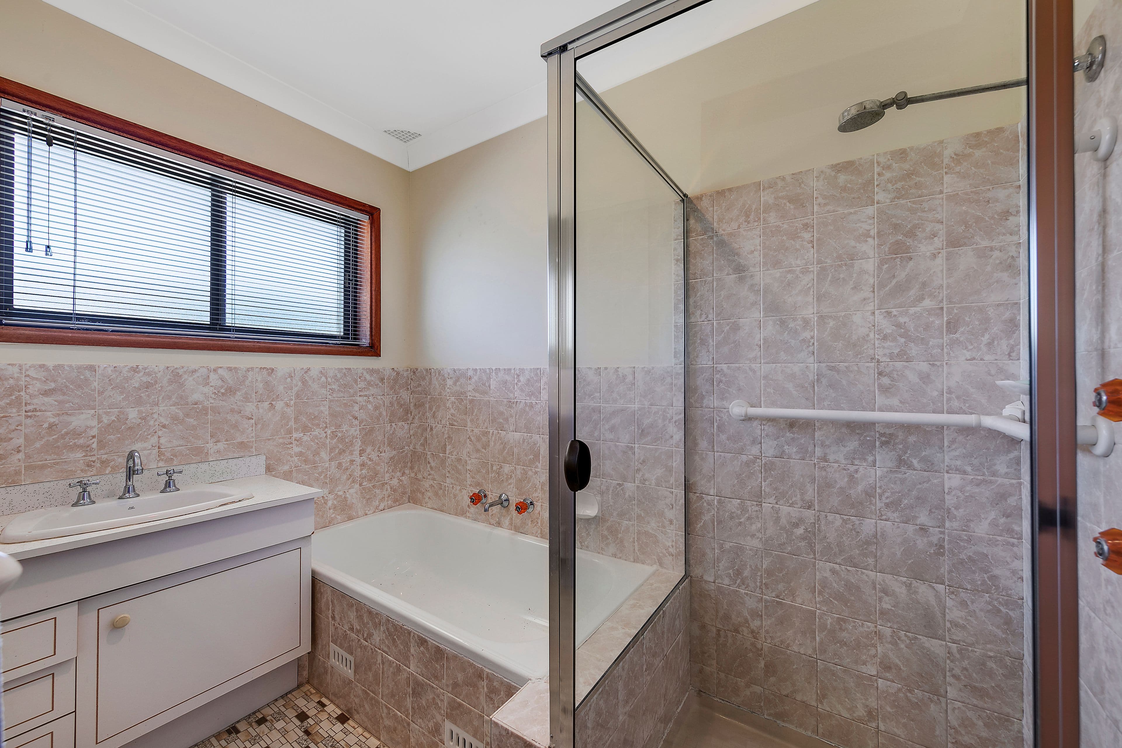 42 Sierra Avenue, Bateau Bay - Thumbnail 6