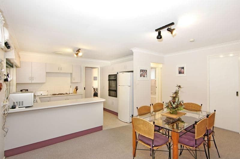 10 Charlotte Close, BATEAU BAY NSW 2261, Bateau Bay - Thumbnail 2