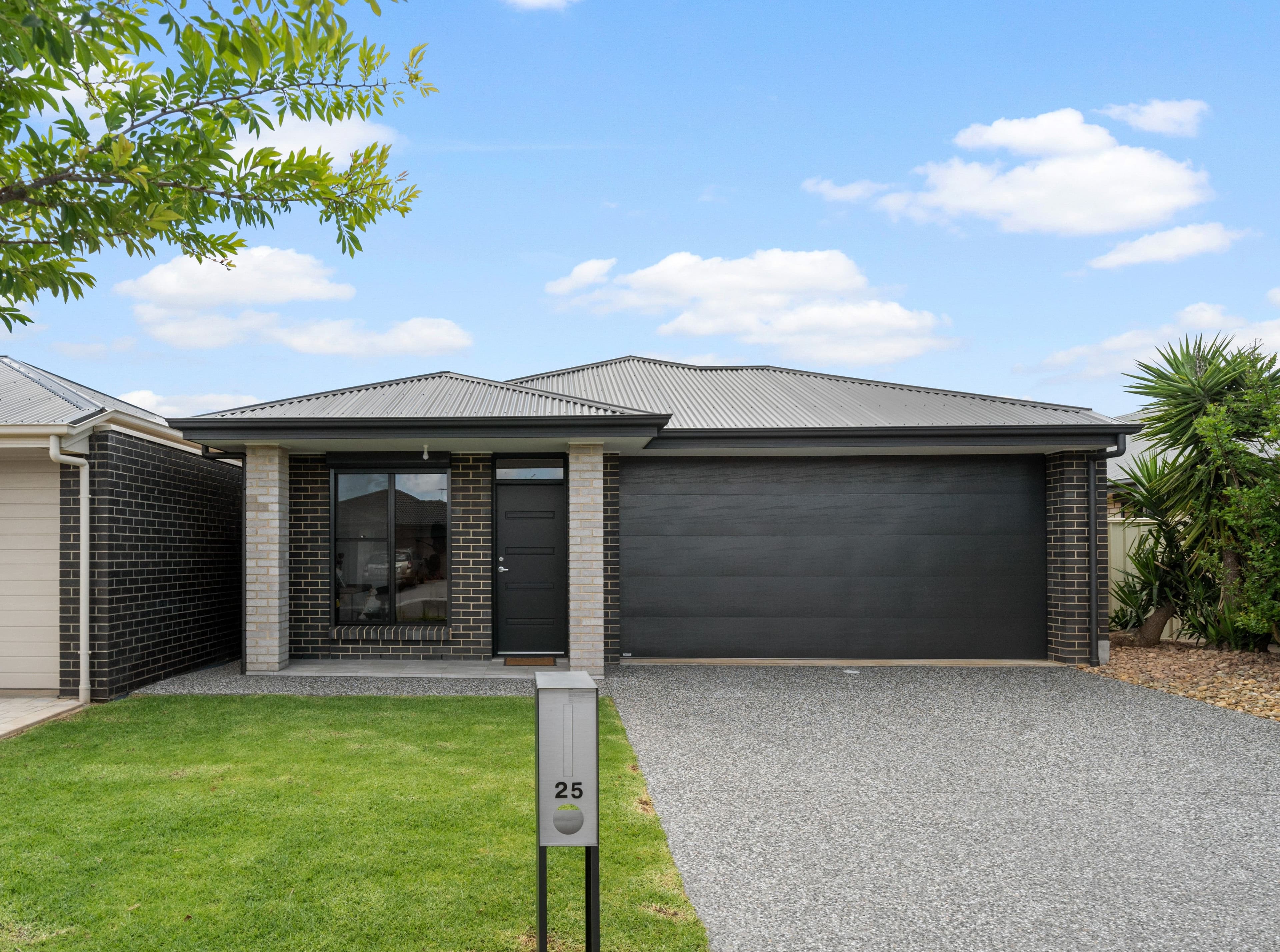 25 Bradford Avenue, Salisbury Heights SA 5109, Salisbury Heights - Image 1