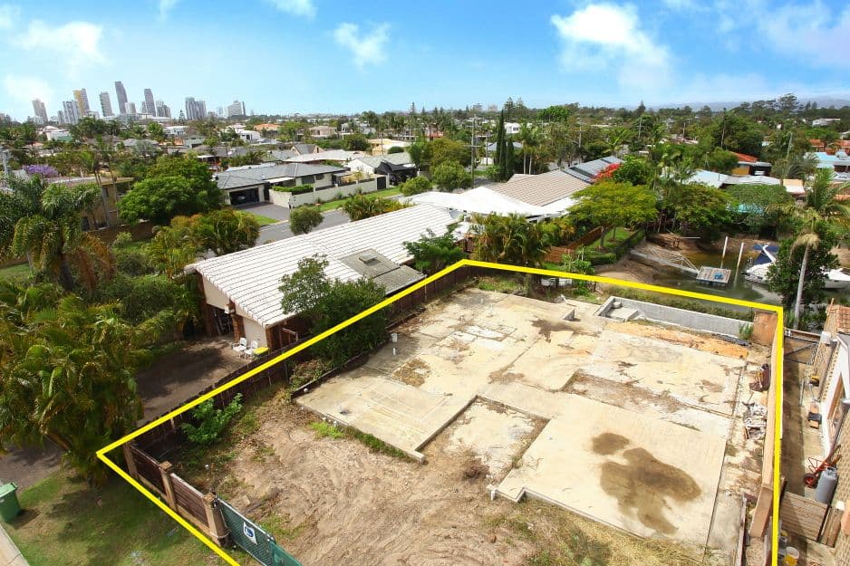 2 Pensacola Court, Broadbeach Waters QLD 4218, Broadbeach Waters - Thumbnail 2
