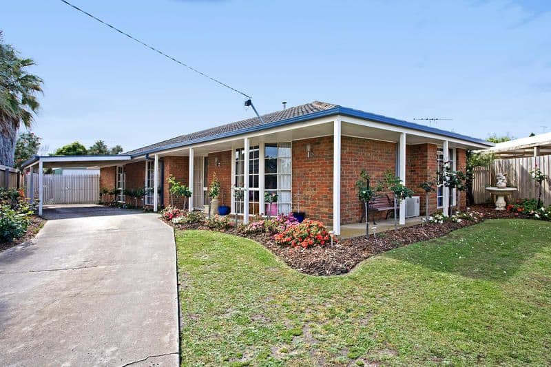 18 Sirius Court, ST ALBANS PARK VIC 3219, St Albans Park - Image 1
