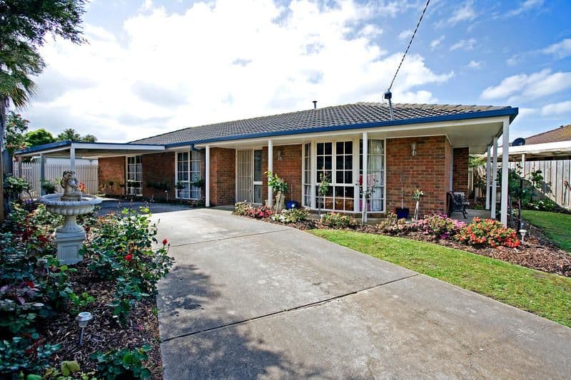 18 Sirius Court, ST ALBANS PARK VIC 3219, St Albans Park - Thumbnail 2