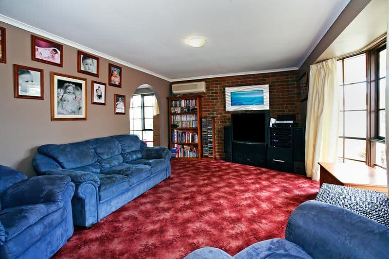 18 Sirius Court, ST ALBANS PARK VIC 3219, St Albans Park - Thumbnail 3