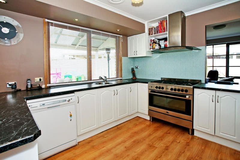 18 Sirius Court, ST ALBANS PARK VIC 3219, St Albans Park - Thumbnail 6