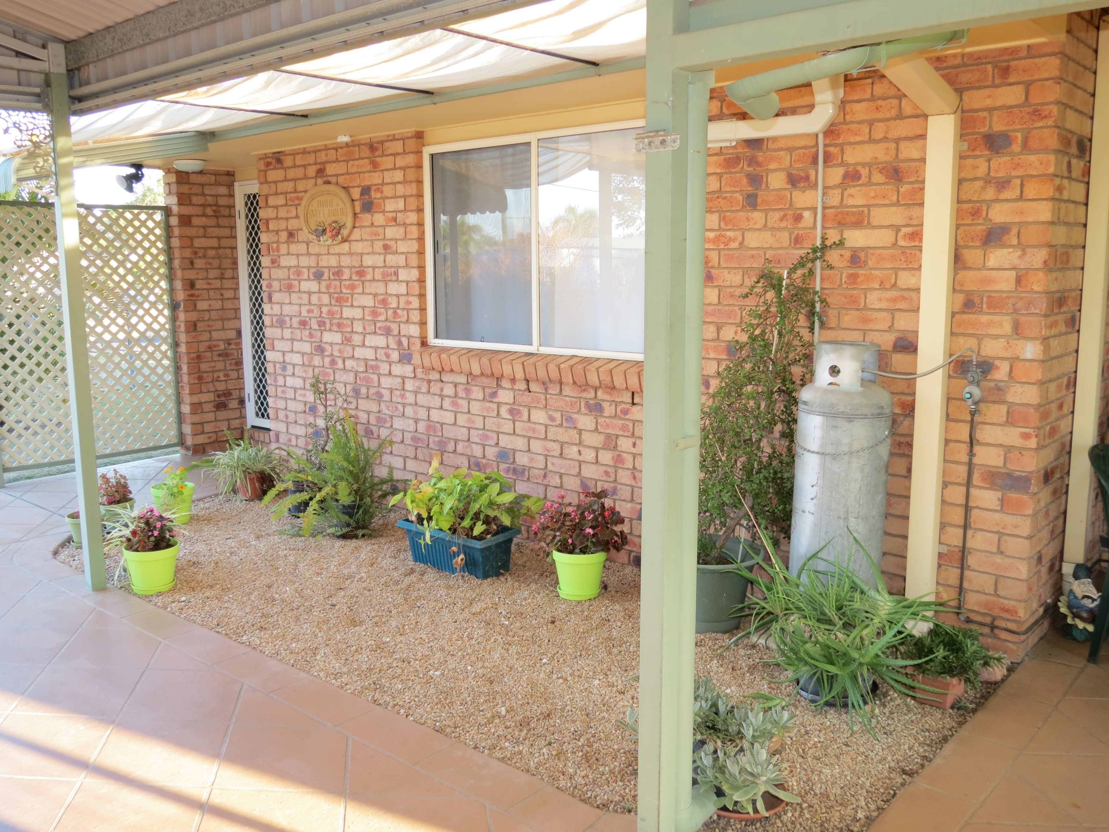 30 White Street, Emerald QLD 4720, Emerald - Thumbnail 2