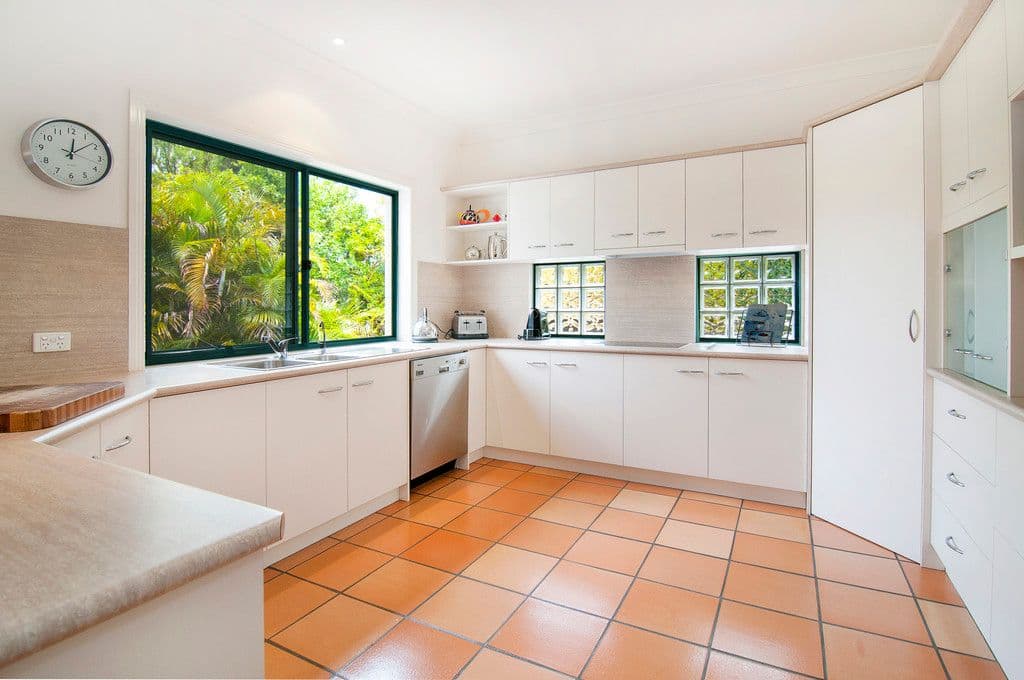 5 Poplar Close, CALAMVALE QLD 4116, Calamvale - Thumbnail 4