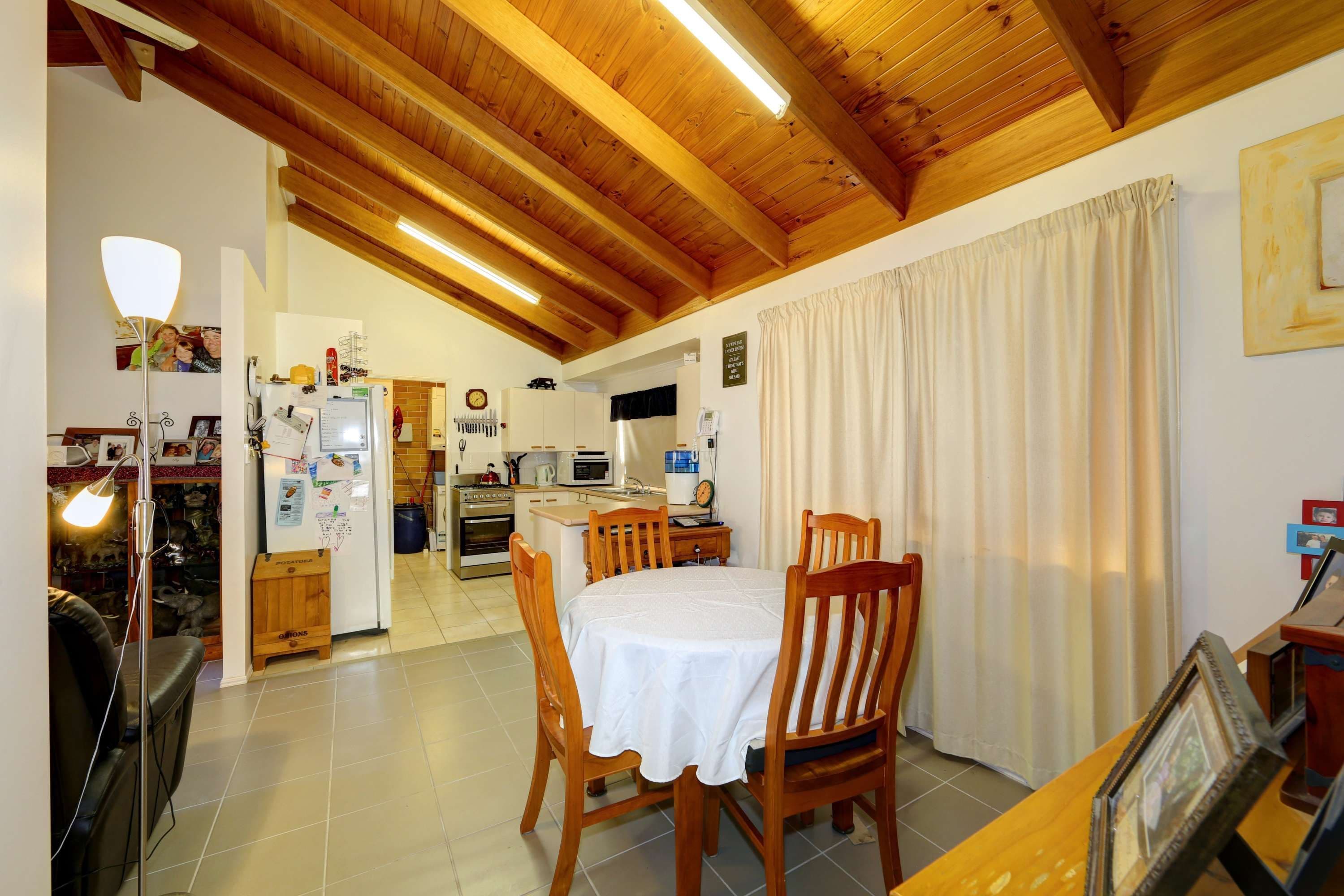 23 Thabeban Street, Avenell Heights QLD 4670, Avenell Heights - Thumbnail 6