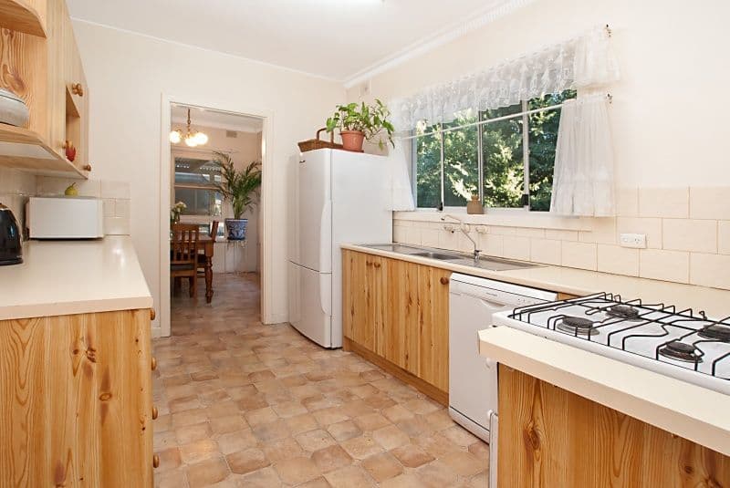 16 Hobart Crescent, BANKSIA PARK SA 5091, Banksia Park - Thumbnail 4