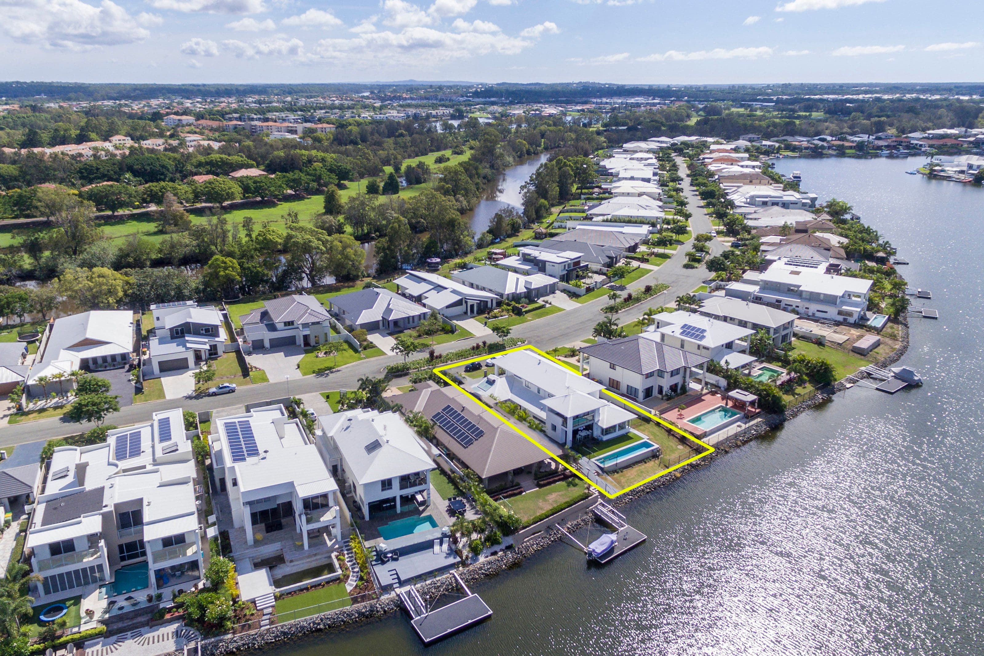 124 The Peninsula, Helensvale QLD 4212, Helensvale - Thumbnail 7