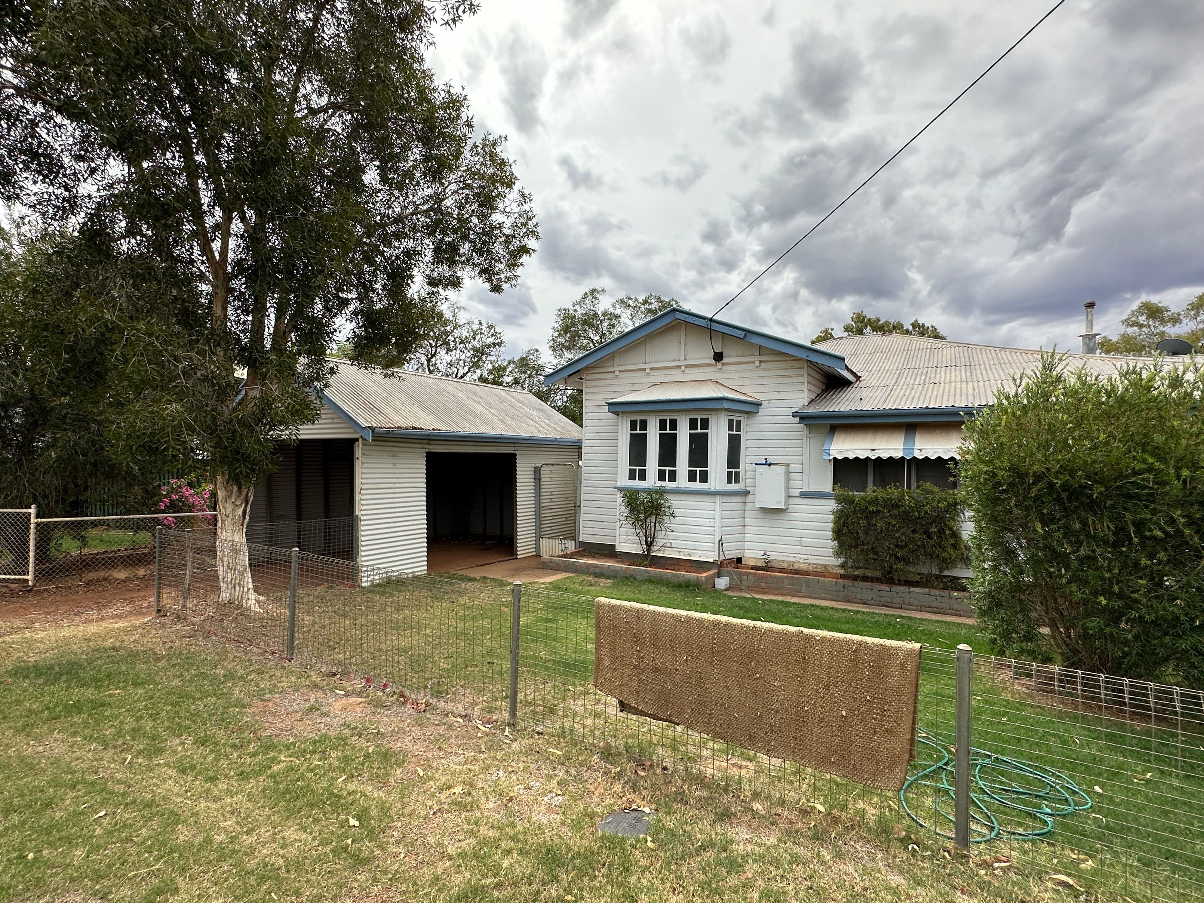 33 Galatea Street, Charleville QLD 4470, Charleville - Thumbnail 3