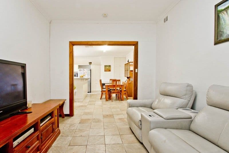 58 Lewis Crescent, WOODVILLE WEST SA 5011, Woodville West - Thumbnail 2